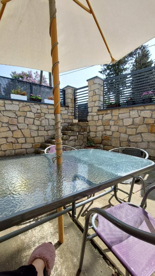 Suteren "Podhoubi" Apartment Broumov Ngoại thất bức ảnh